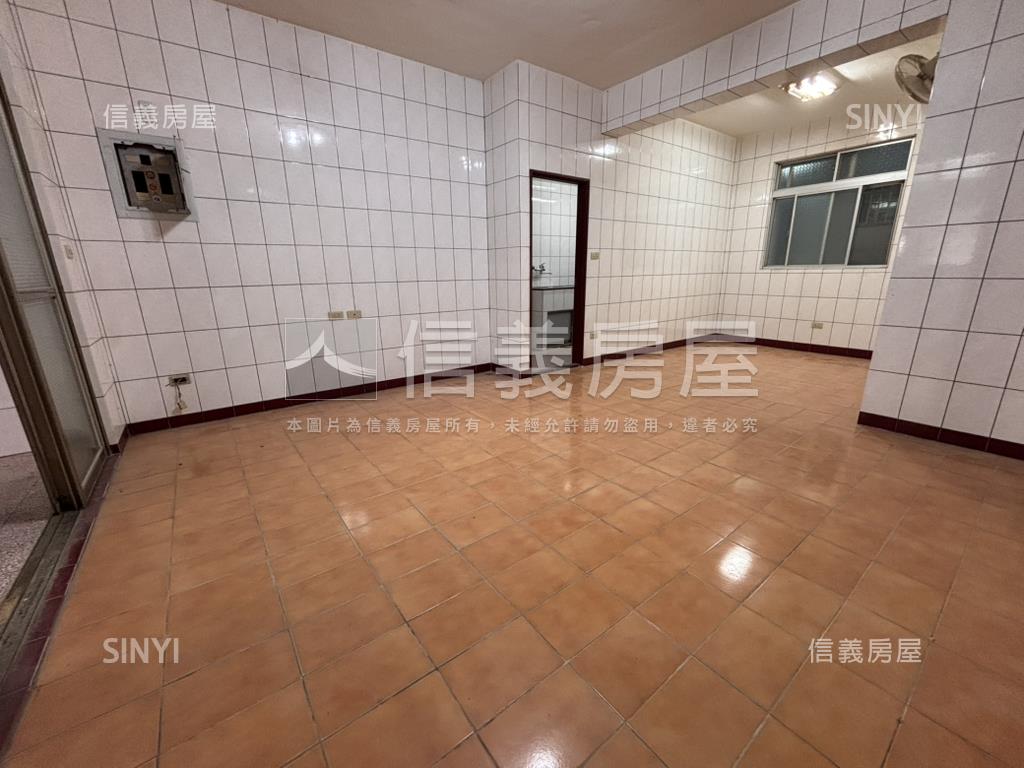 樟樹邊間完美１樓房屋室內格局與周邊環境