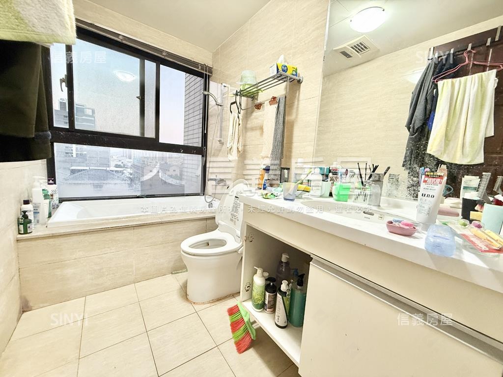 竹風質感景觀三房車位房屋室內格局與周邊環境