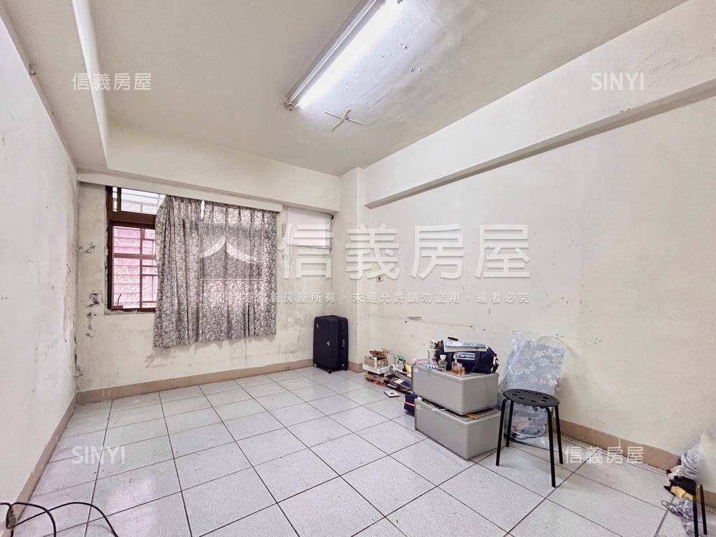 寶祥三房平面車位房屋室內格局與周邊環境