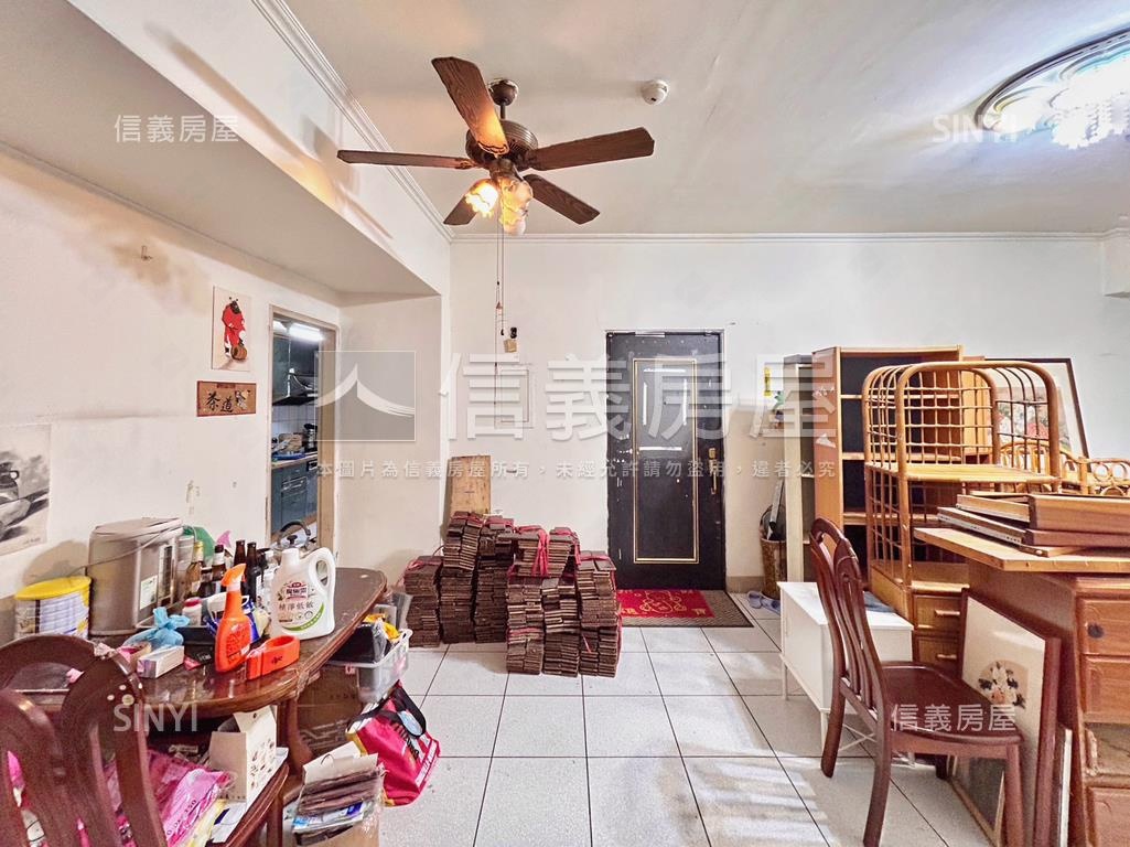 寶祥三房平面車位房屋室內格局與周邊環境