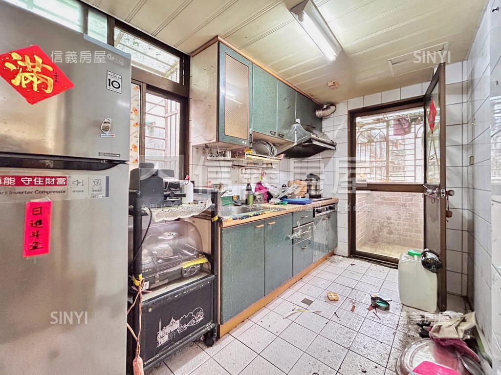 寶祥三房平面車位房屋室內格局與周邊環境