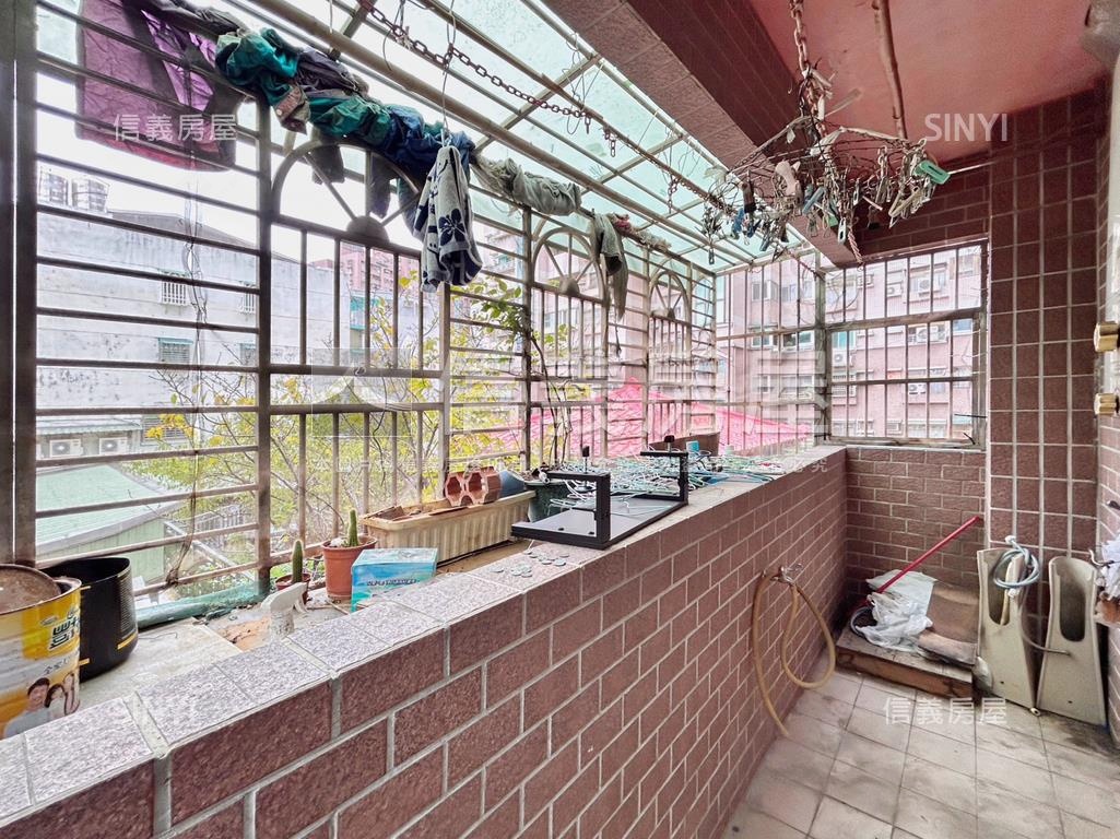 寶祥三房平面車位房屋室內格局與周邊環境