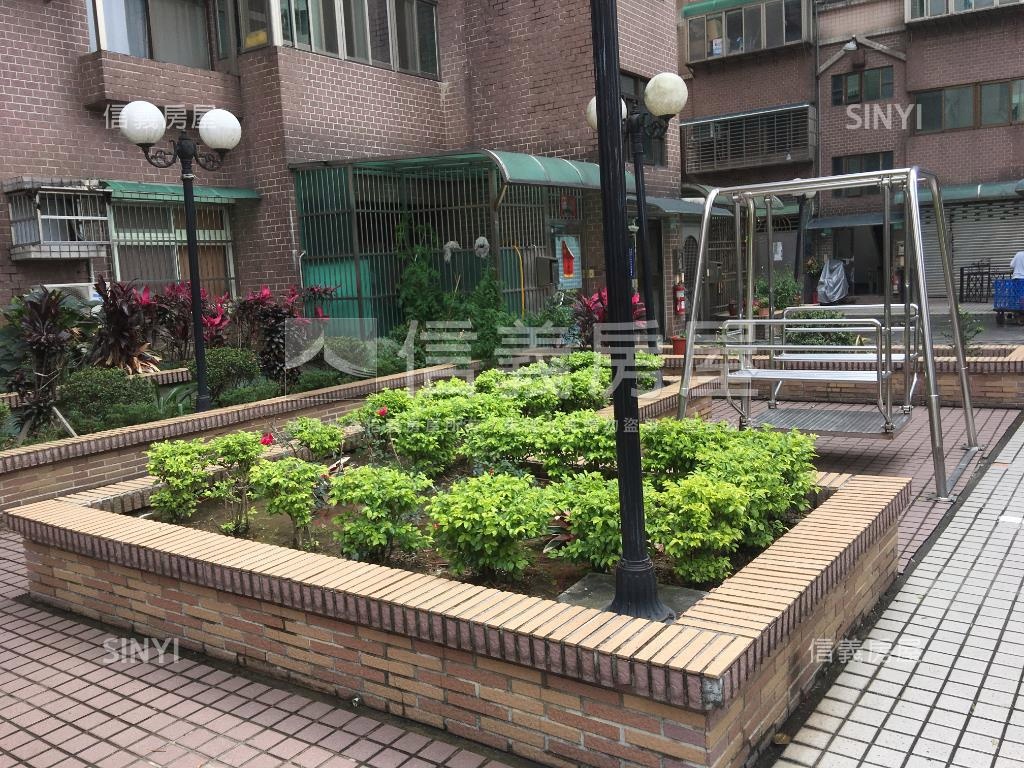 寶祥三房平面車位房屋室內格局與周邊環境