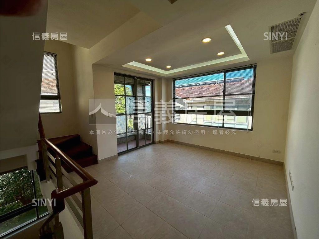 秀崗獨棟美別墅房屋室內格局與周邊環境