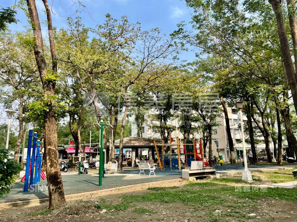 近高餐精美正路騎樓透店房屋室內格局與周邊環境