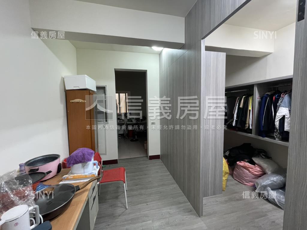 近高餐精美正路騎樓透店房屋室內格局與周邊環境