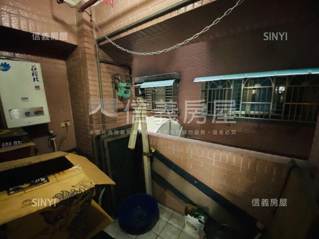 收租～自住捷運便利住店房屋室內格局與周邊環境