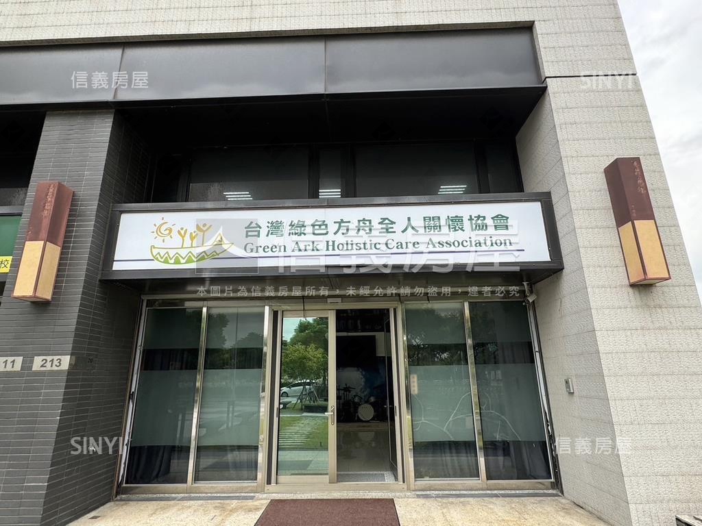 近青埔國小正領航南路店面房屋室內格局與周邊環境