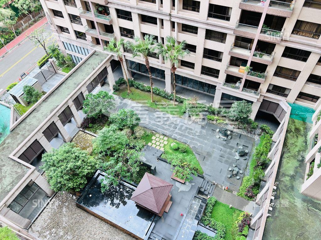 合雄首璽十樓精緻三房車位房屋室內格局與周邊環境