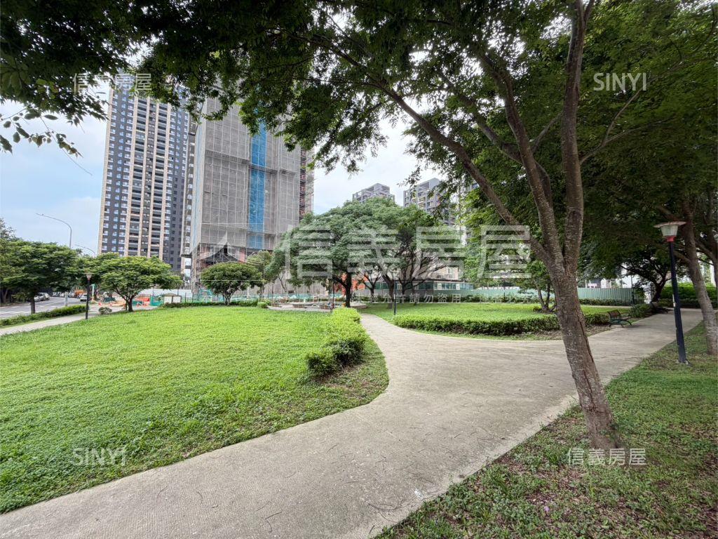 Ａ１９面公園景觀３房車位房屋室內格局與周邊環境