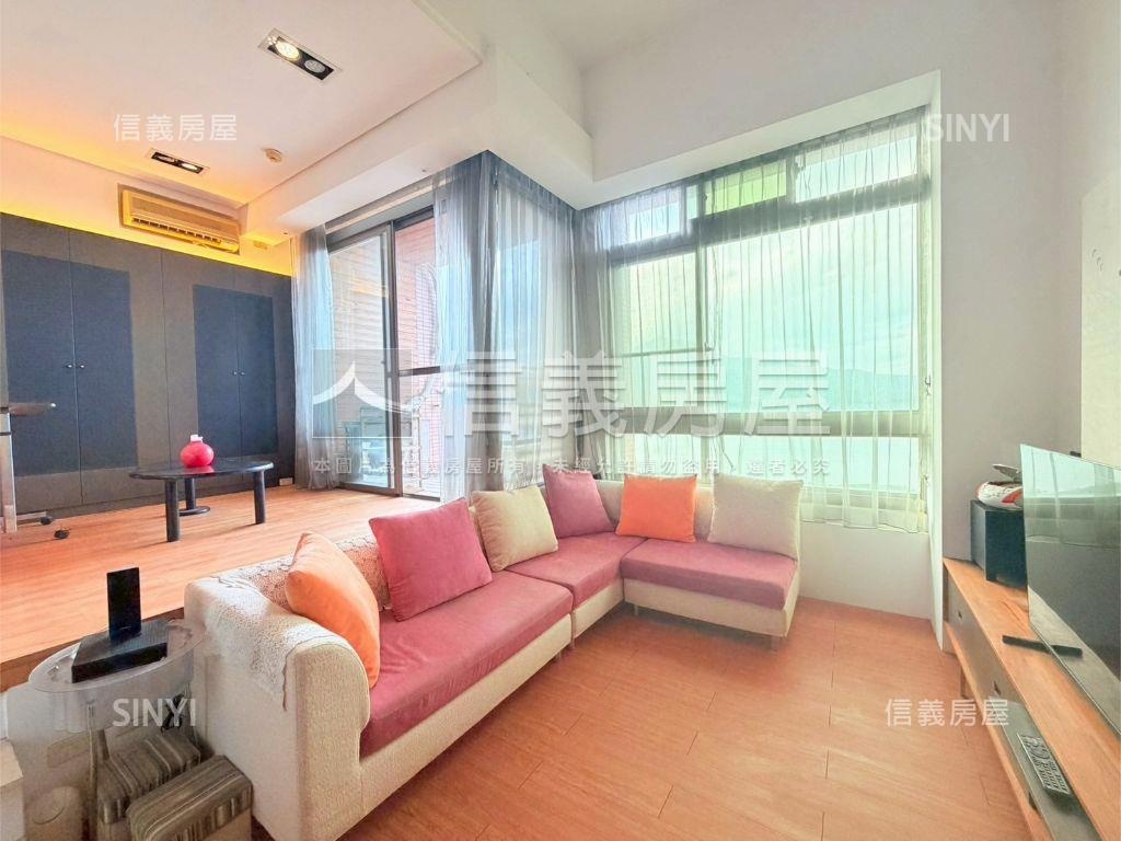 觀音河景廣角映入美宅房屋室內格局與周邊環境