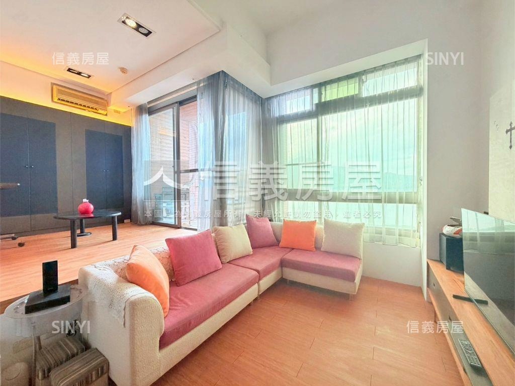 觀音河景廣角映入美宅房屋室內格局與周邊環境