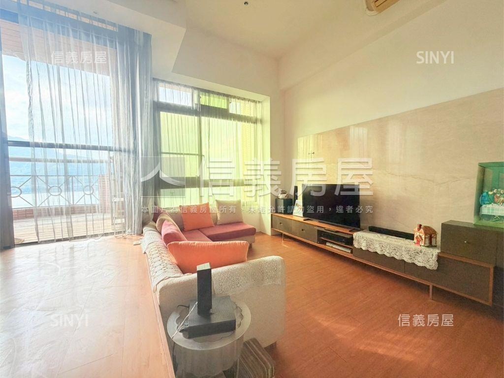 觀音河景廣角映入美宅房屋室內格局與周邊環境