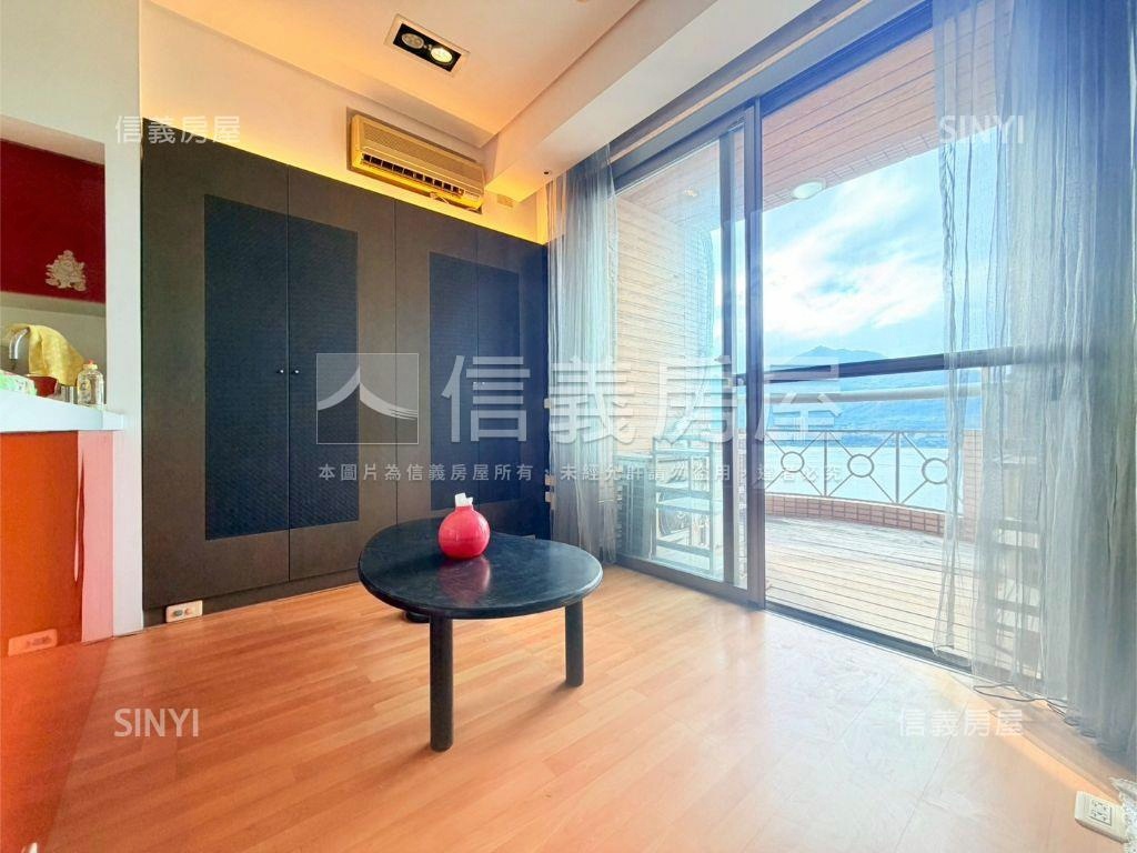 觀音河景廣角映入美宅房屋室內格局與周邊環境