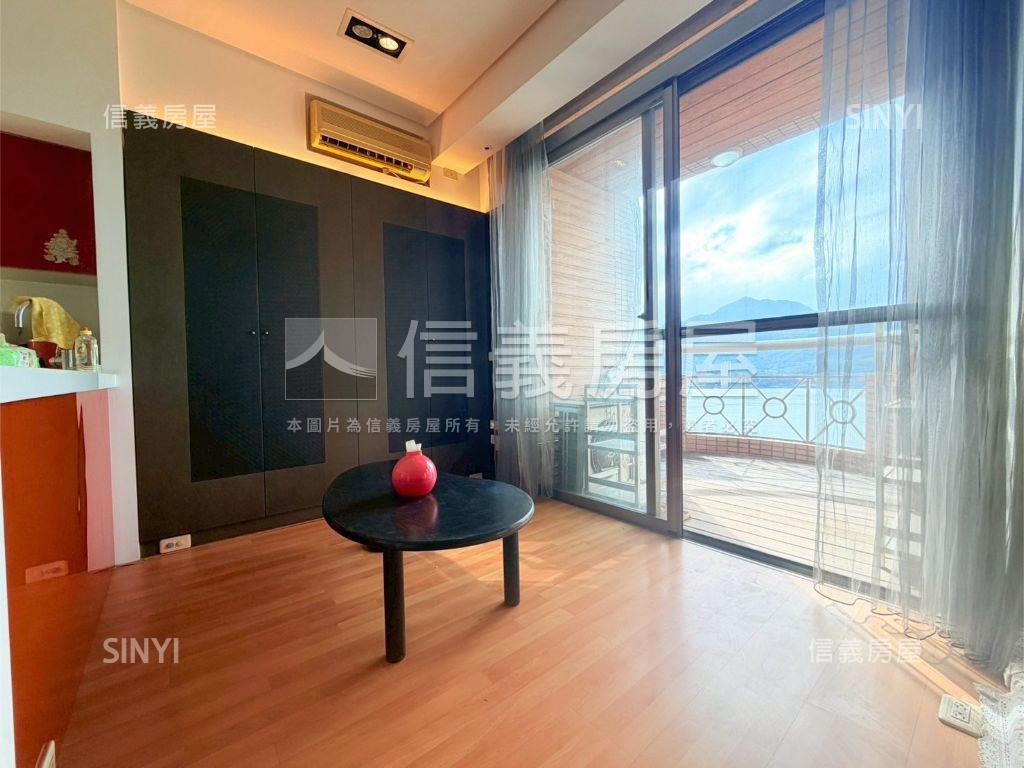 觀音河景廣角映入美宅房屋室內格局與周邊環境