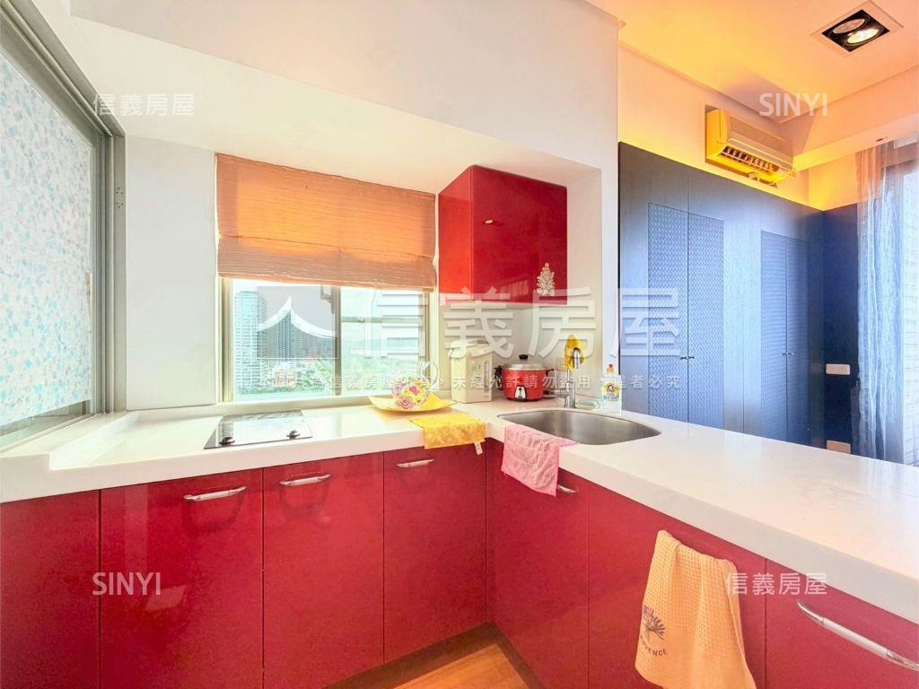 觀音河景廣角映入美宅房屋室內格局與周邊環境