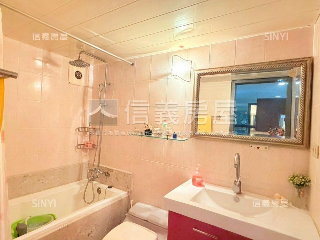 觀音河景廣角映入美宅房屋室內格局與周邊環境