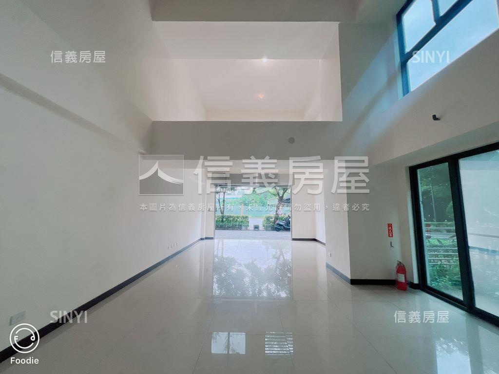 亞東商悅＊挑高六米店面房屋室內格局與周邊環境
