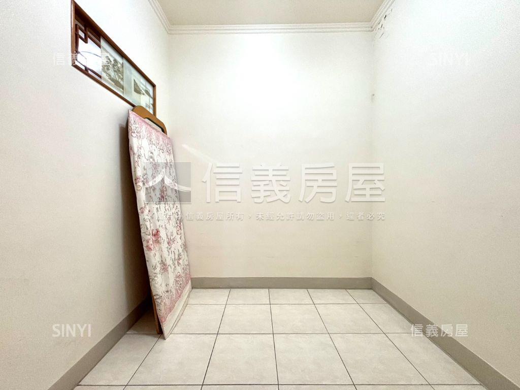 板橋美美二樓房屋室內格局與周邊環境
