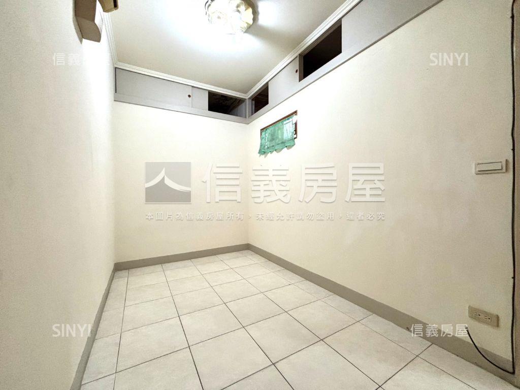 板橋美美二樓房屋室內格局與周邊環境