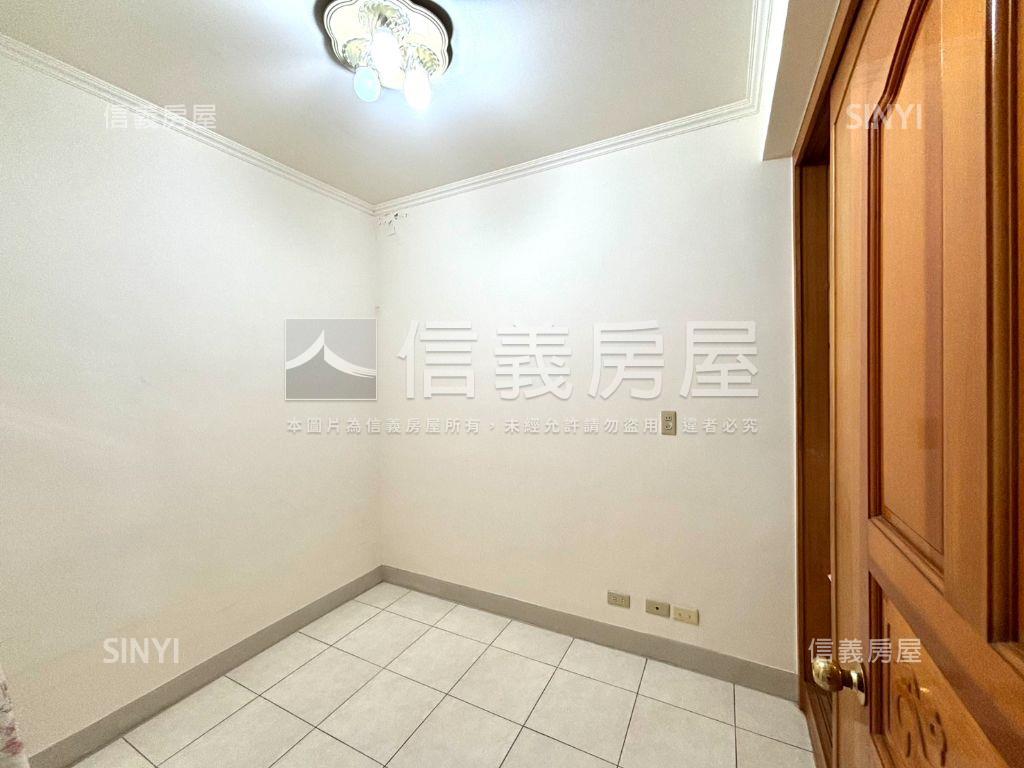板橋美美二樓房屋室內格局與周邊環境