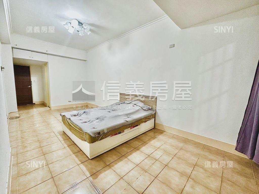 近捷運南勢角站一樓房屋室內格局與周邊環境