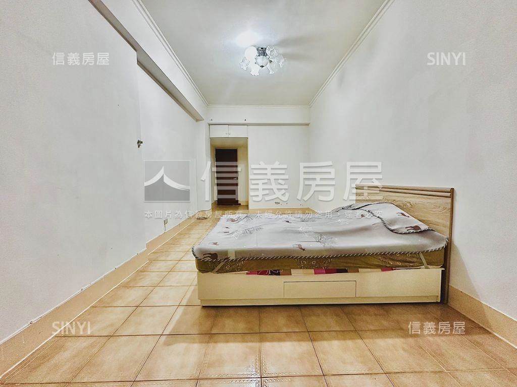 近捷運南勢角站一樓房屋室內格局與周邊環境