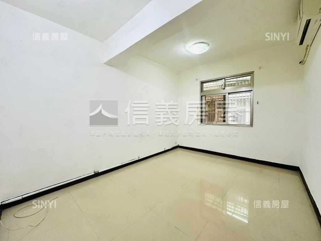 近大勇國小美裝潢三房房屋室內格局與周邊環境