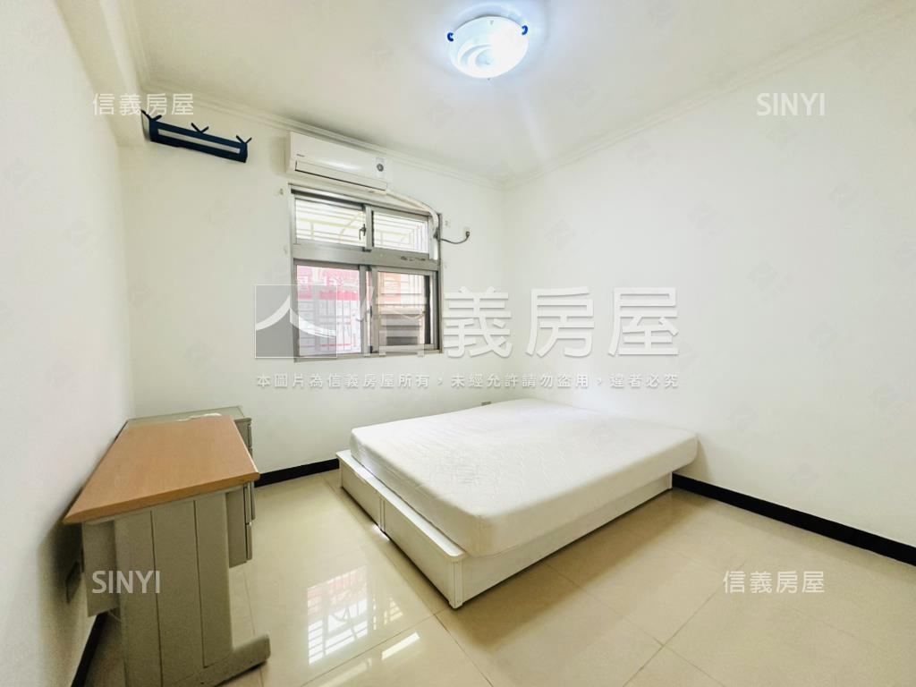 近大勇國小美裝潢三房房屋室內格局與周邊環境