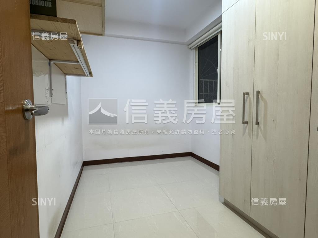 稀有★民生高樓電梯美兩房房屋室內格局與周邊環境