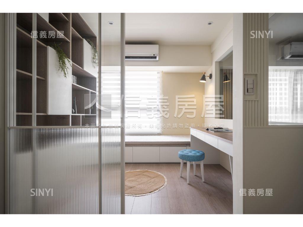 專任現代風高樓質感文心匯房屋室內格局與周邊環境