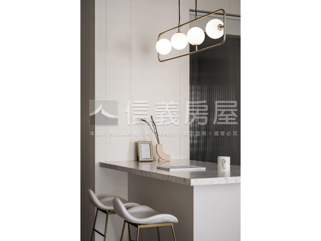 專任現代風高樓質感文心匯房屋室內格局與周邊環境