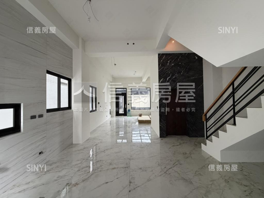 １４期＄朝南獨棟電梯別墅房屋室內格局與周邊環境