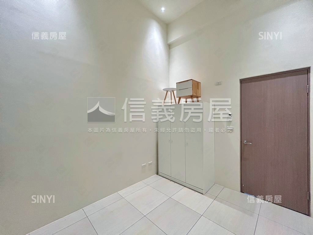 瑞典綠洲視野使用空間大房屋室內格局與周邊環境