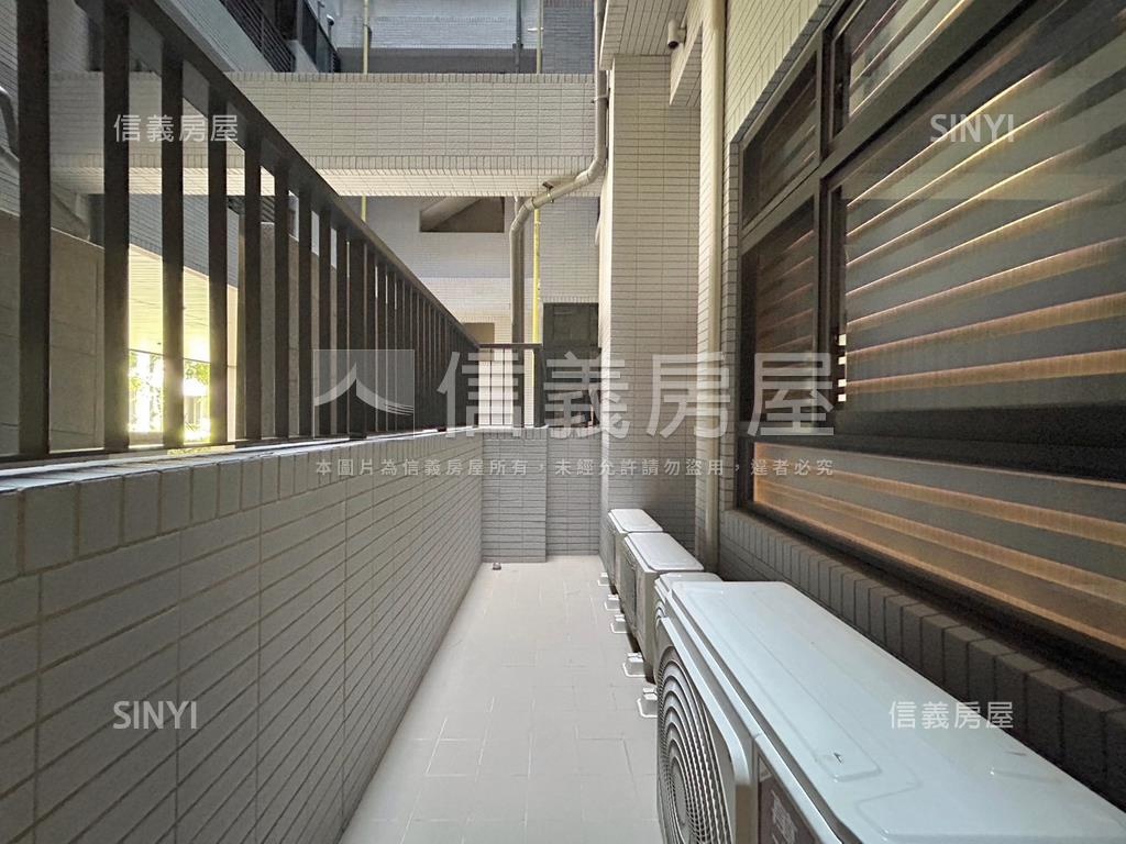 瑞典綠洲視野使用空間大房屋室內格局與周邊環境