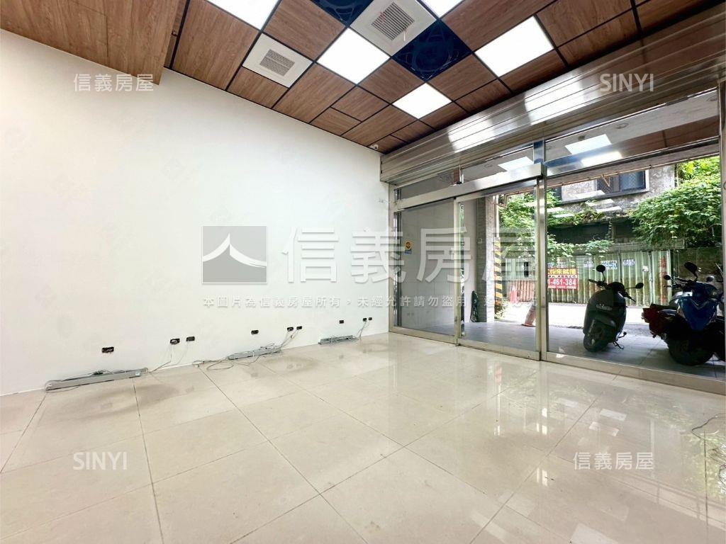 武昌街質感裝潢邊間店面房屋室內格局與周邊環境