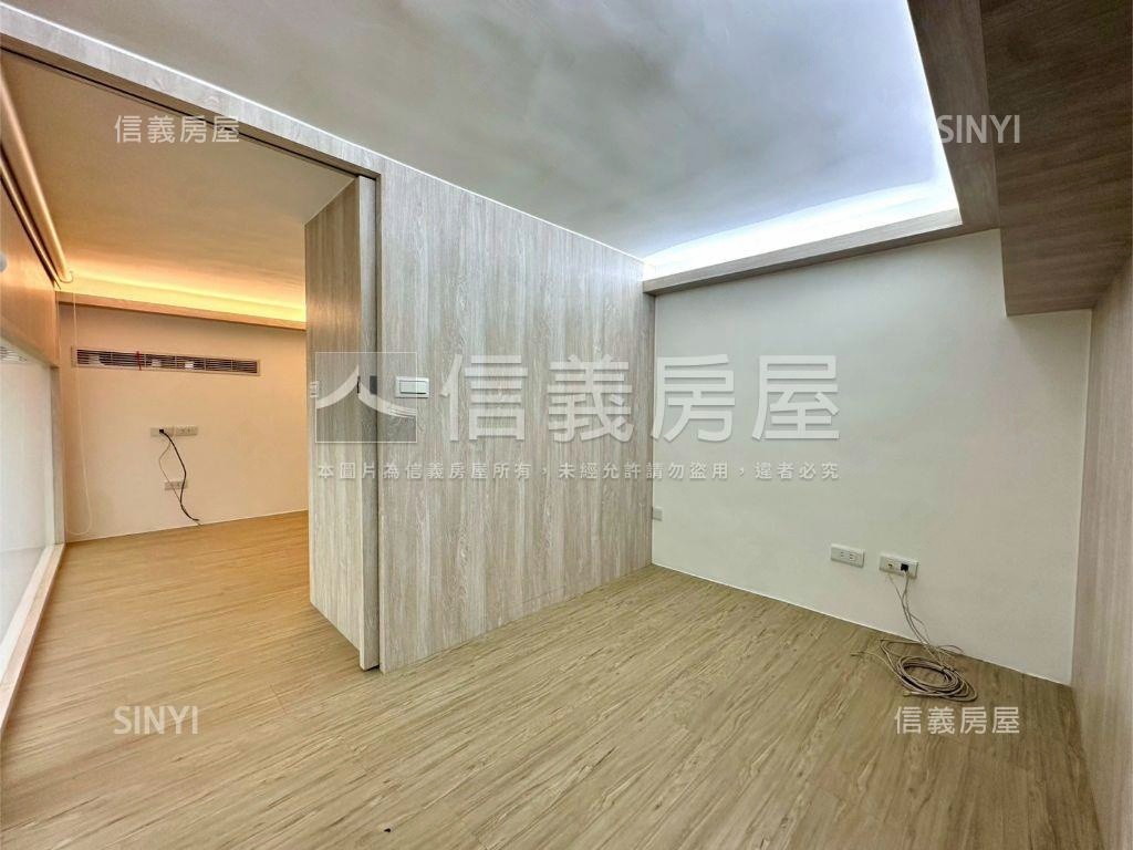 武昌街質感裝潢邊間店面房屋室內格局與周邊環境