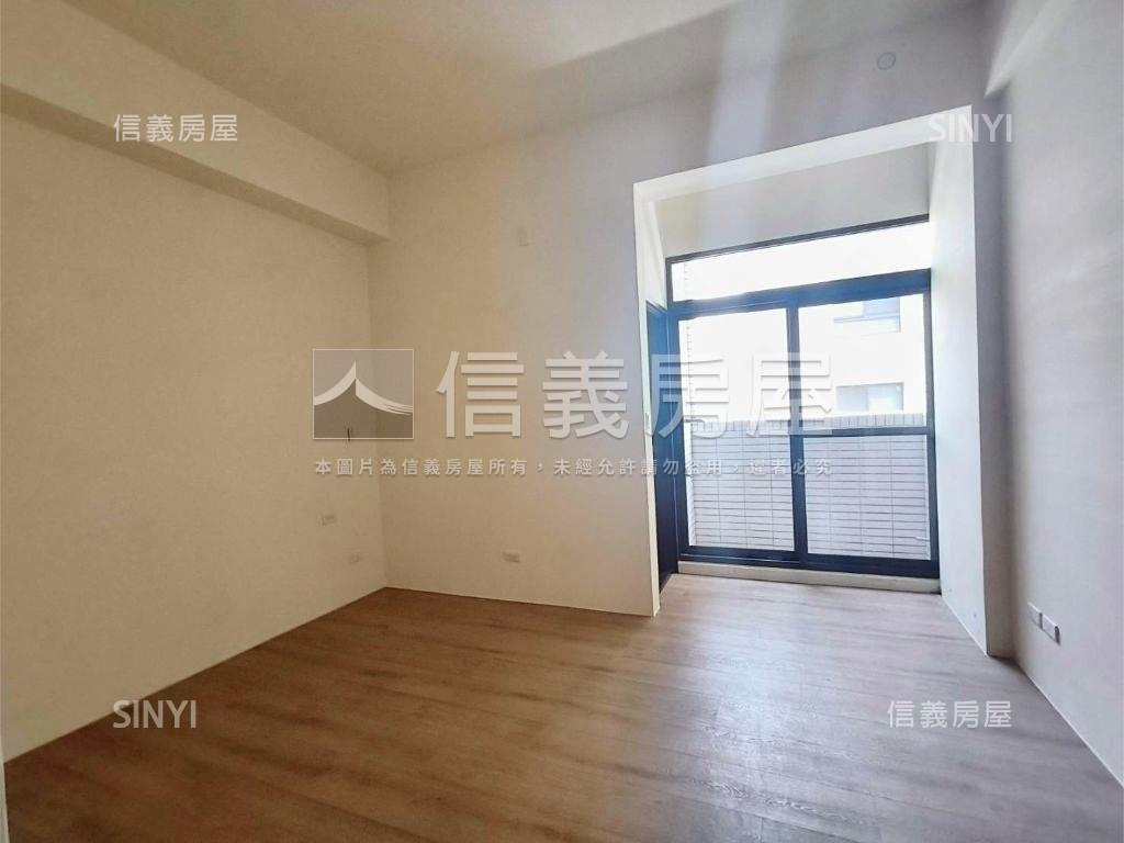潭子全新電梯店墅房屋室內格局與周邊環境