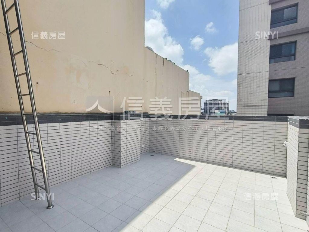 潭子全新電梯店墅房屋室內格局與周邊環境