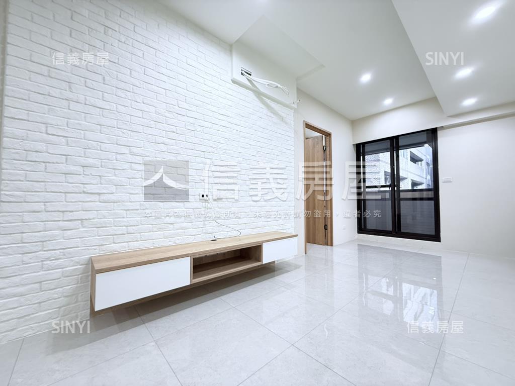 店長推薦電梯兩房兩廳房屋室內格局與周邊環境