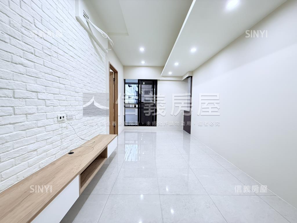 店長推薦電梯兩房兩廳房屋室內格局與周邊環境