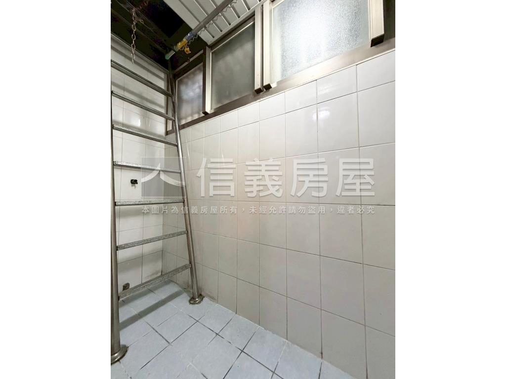 近塗城商圈孝親房透天房屋室內格局與周邊環境