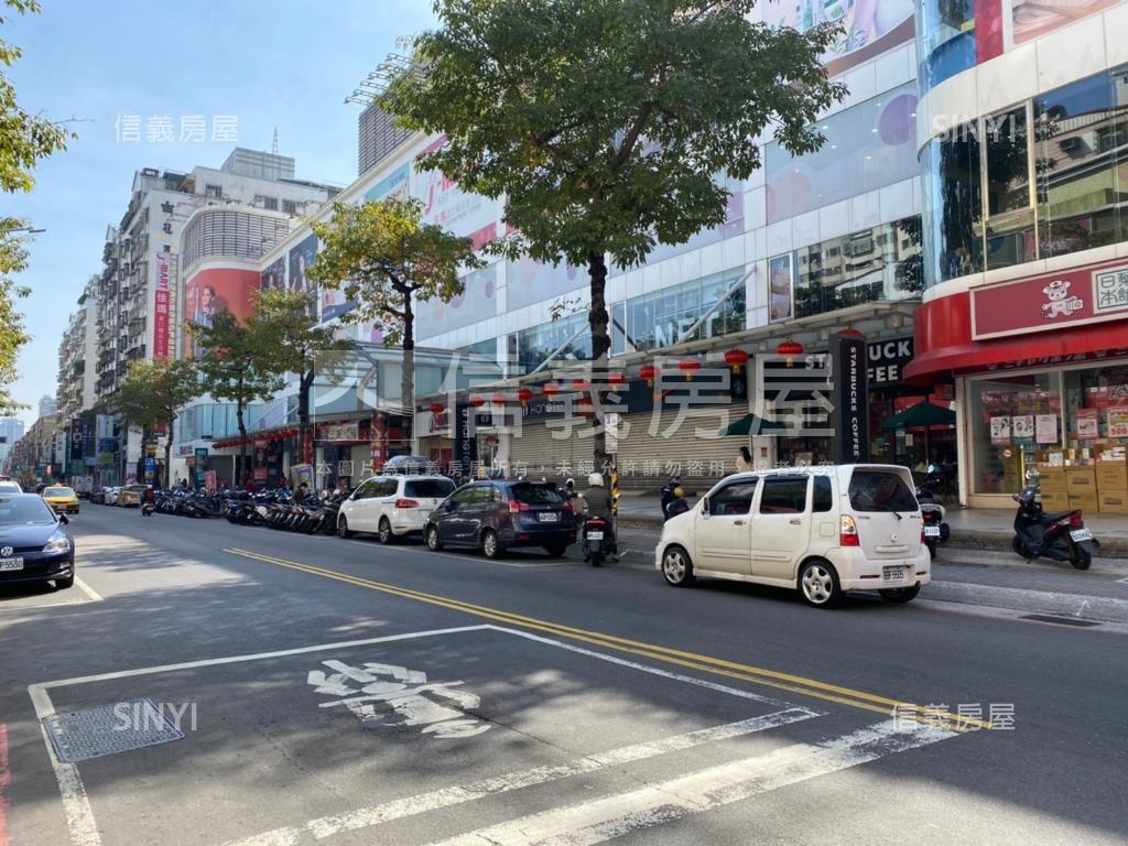 彩虹角窗黃金店霸房屋室內格局與周邊環境