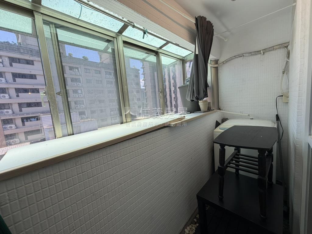 南京西路高樓陽台美屋房屋室內格局與周邊環境