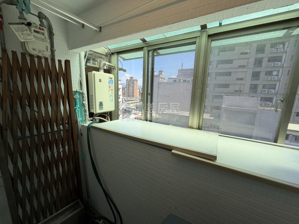南京西路高樓陽台美屋房屋室內格局與周邊環境