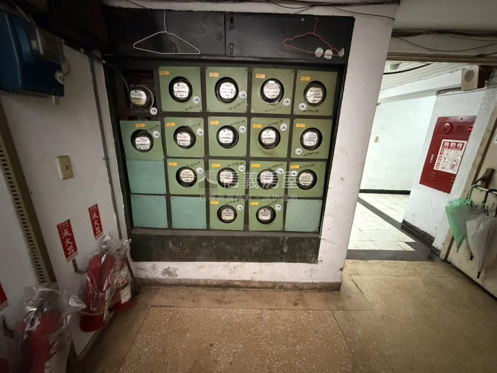 南京西路高樓陽台美屋房屋室內格局與周邊環境