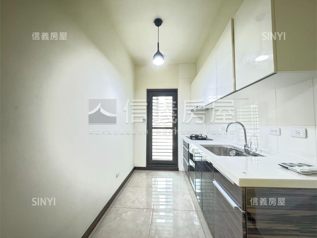 高大芳崗博士館兩房車位房屋室內格局與周邊環境