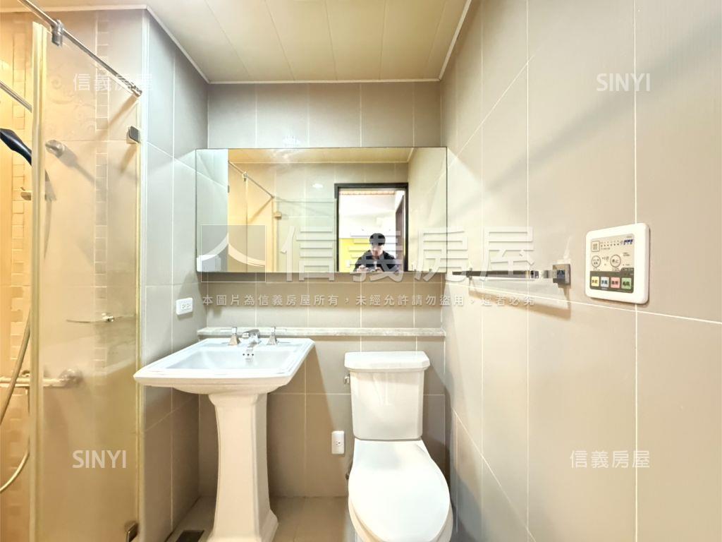 高大芳崗博士館兩房車位房屋室內格局與周邊環境