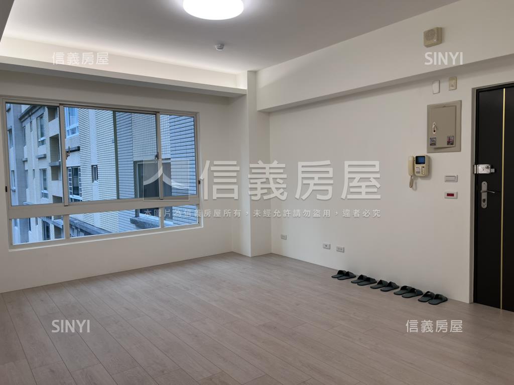 家樂福美妝採光三房平車房屋室內格局與周邊環境