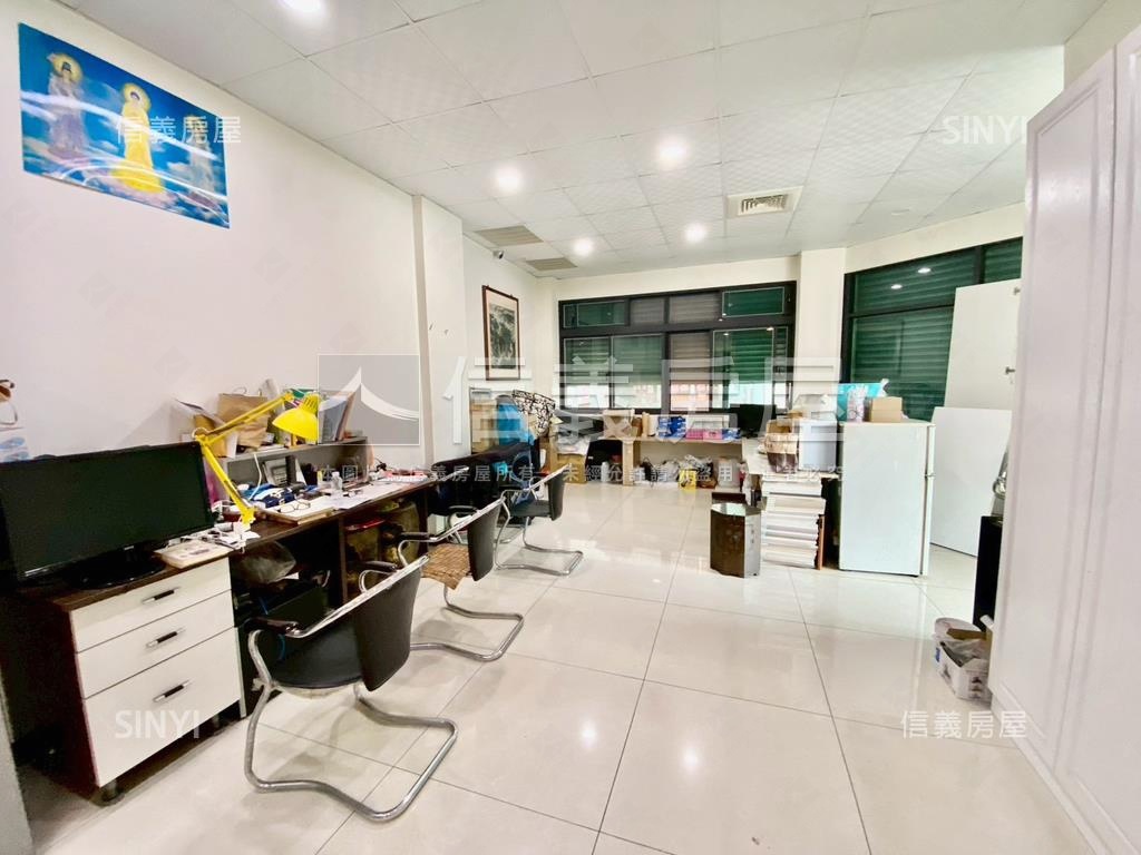 中華路角窗百市店面房屋室內格局與周邊環境